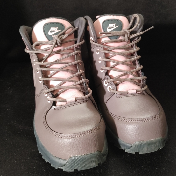 Nike boots womens 8.5 - Picture 3 of 8